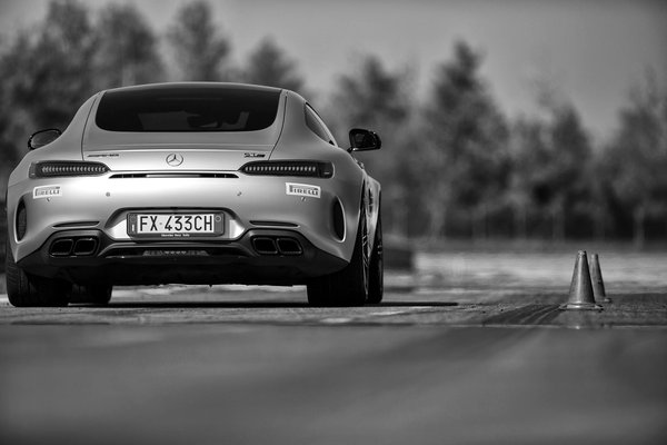 Les meilleurs gonfleurs de pneus voiture pour un trajet serein